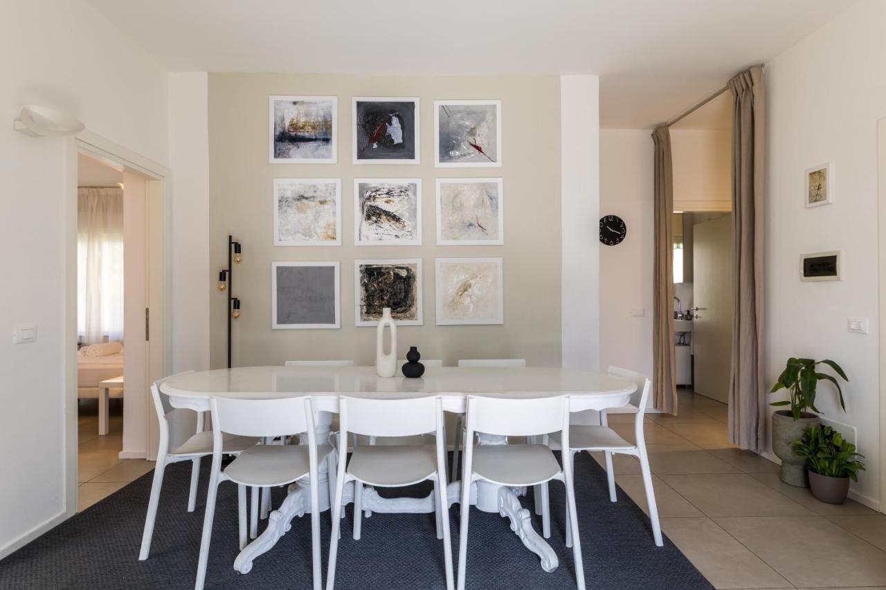 Carly'S Rooms Torbole Sul Garda Esterno foto